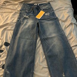 Risen High Rise Side Split Fray Hem - size 9/29